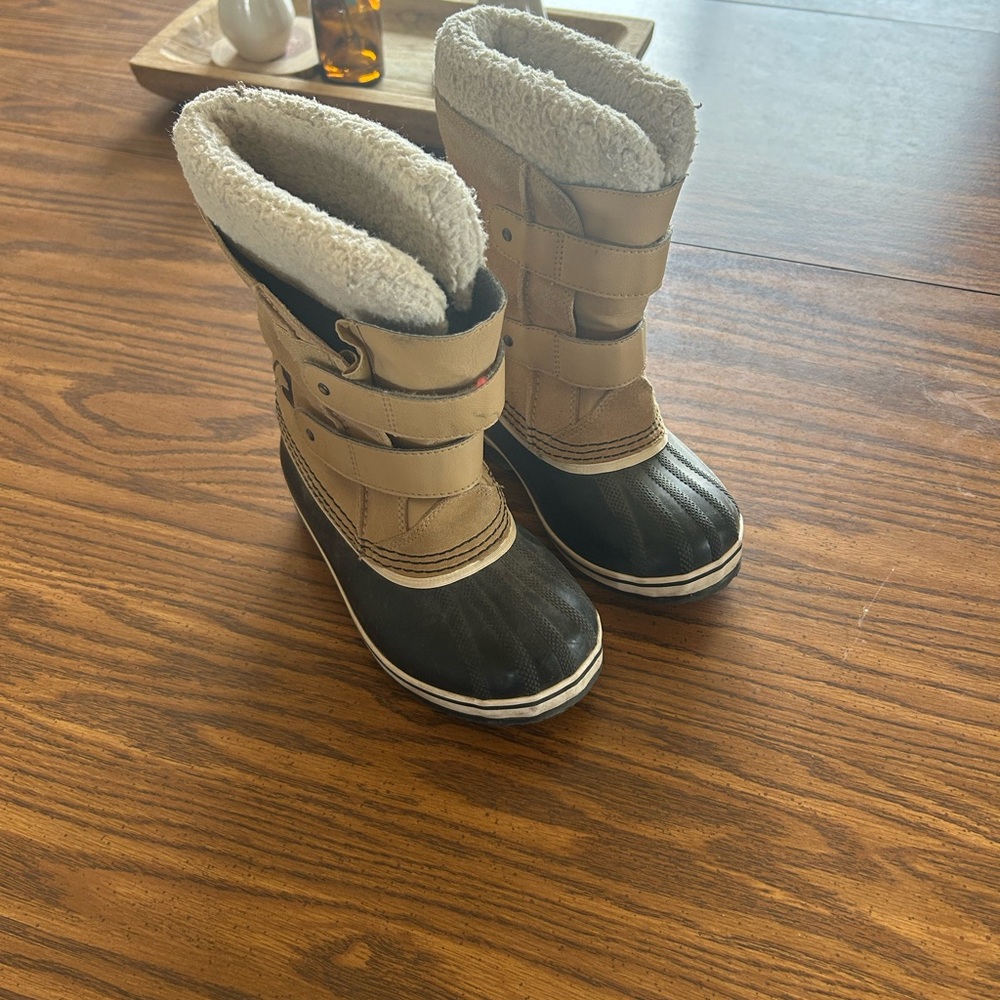 Tan and Black Winter Boots